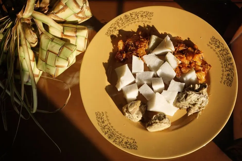 Papeda, Makanan Khas Enak dari Pulaumaha yang Wajib Dicoba
